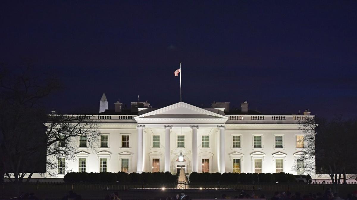 The White House outside at night